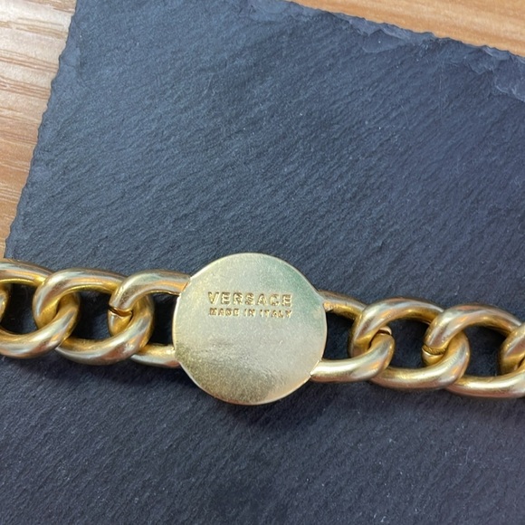 Versace bracelet gold tone with closure - Picture 11 of 11